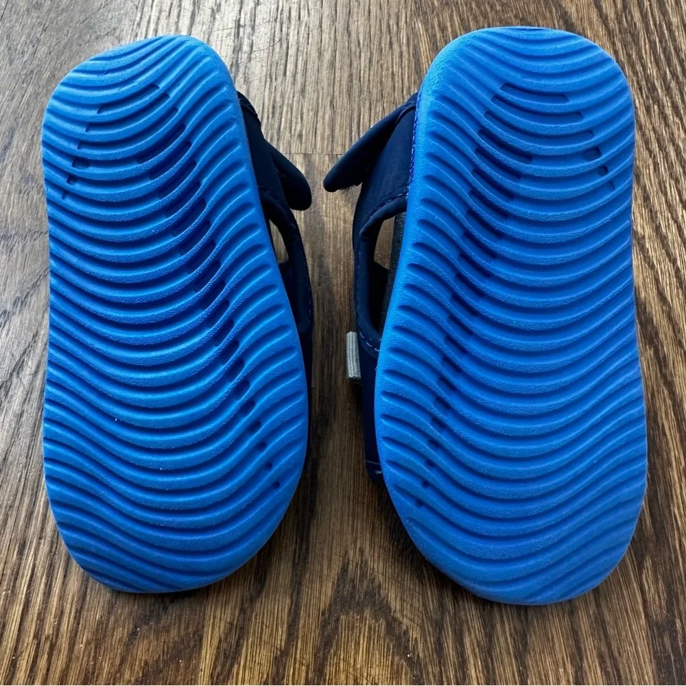 Nike Navy Blue Toddler Sandals, size 6